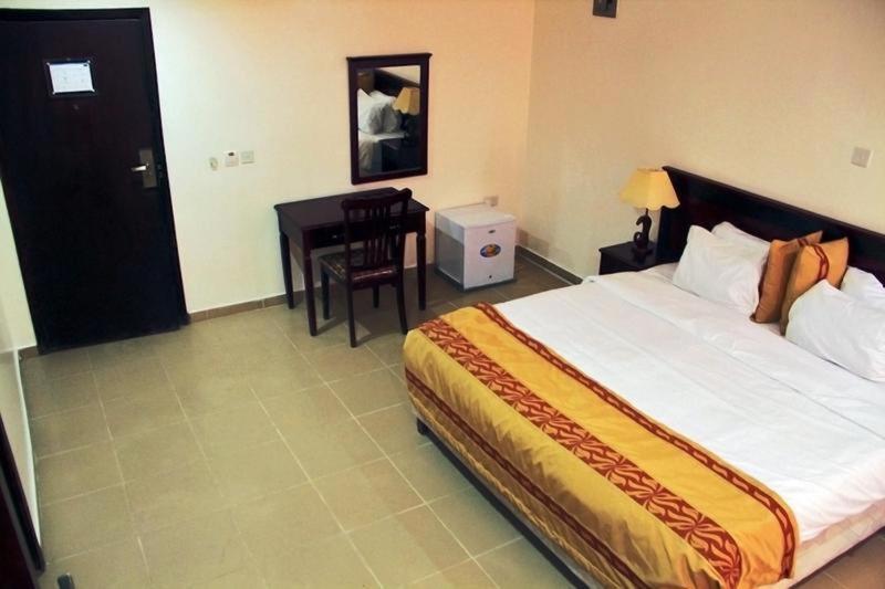 Beni Hotel Lagos Bagian luar foto