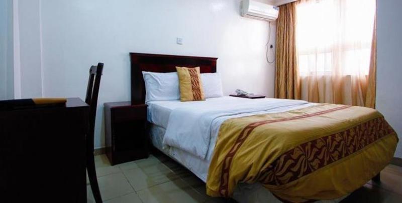 Beni Hotel Lagos Bagian luar foto