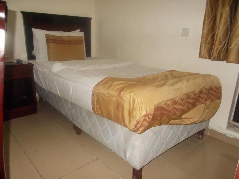 Beni Hotel Lagos Bagian luar foto