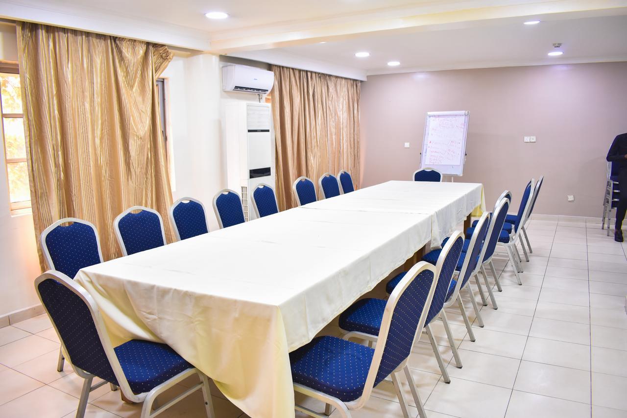 Beni Hotel Lagos Bagian luar foto