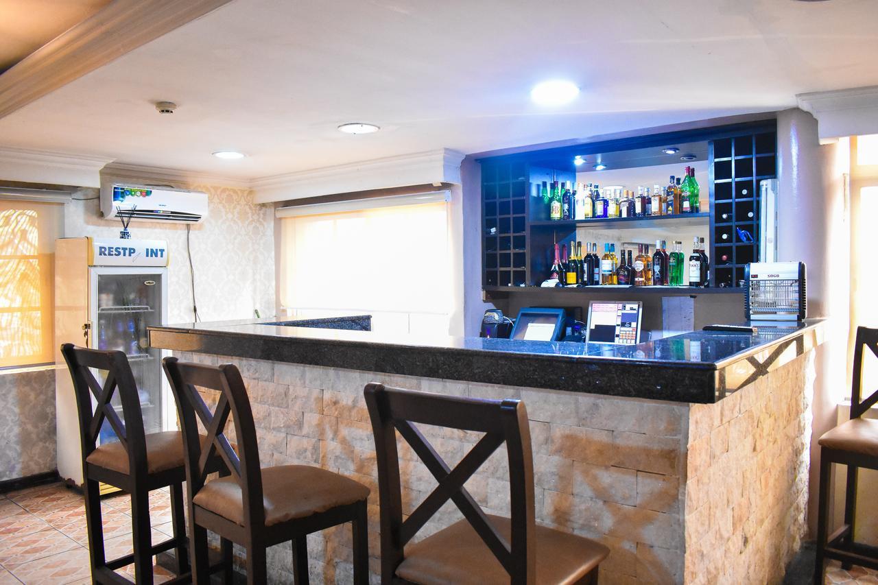 Beni Hotel Lagos Bagian luar foto