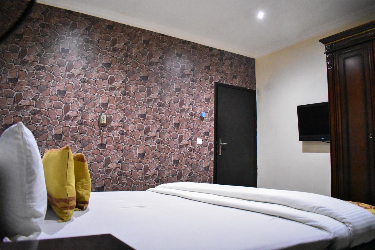 Beni Hotel Lagos Bagian luar foto