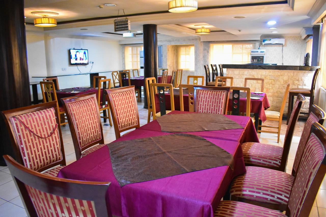 Beni Hotel Lagos Bagian luar foto
