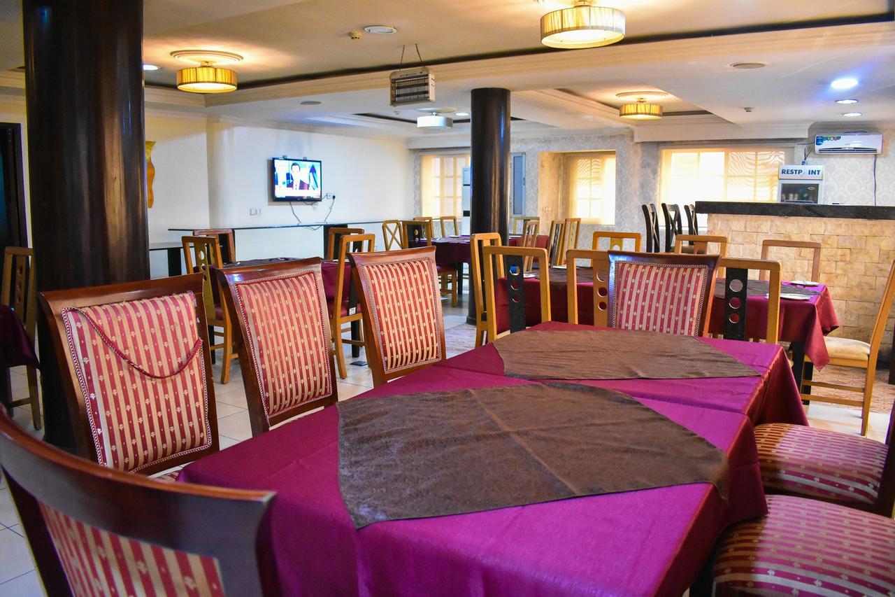 Beni Hotel Lagos Bagian luar foto