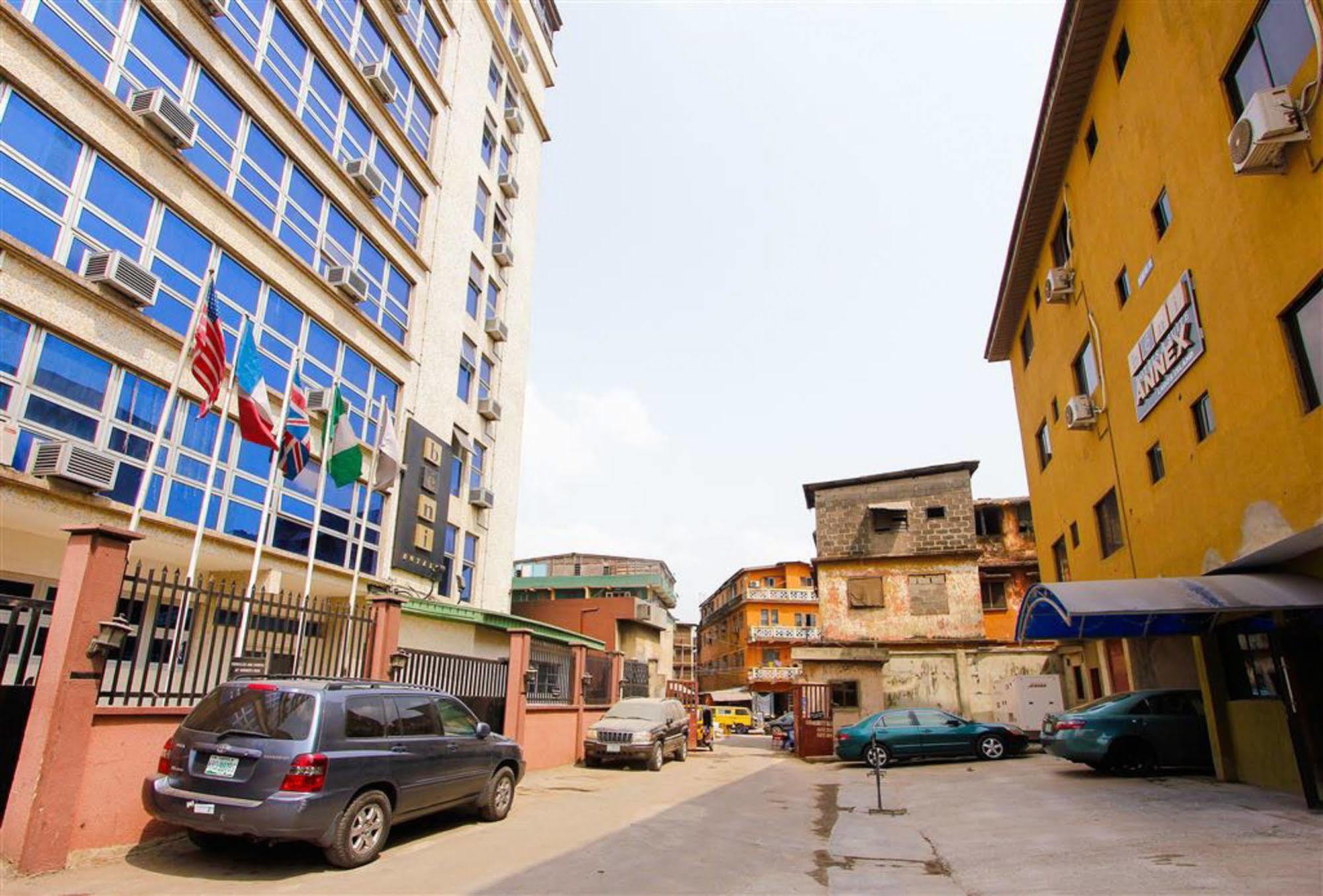 Beni Hotel Lagos Bagian luar foto